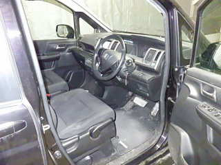 HONDA STEP WAGON 2011