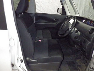 DAIHATSU TANTO 2011