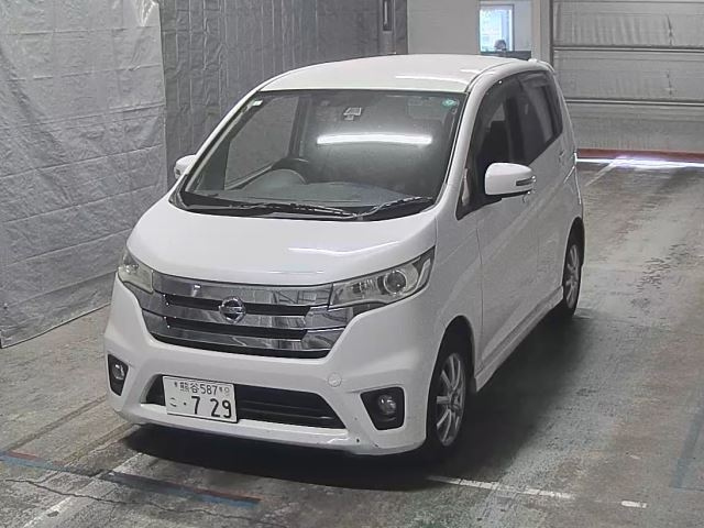 NISSAN DAYZ 2015