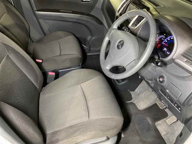 MITSUBISHI DELICA D2 2013