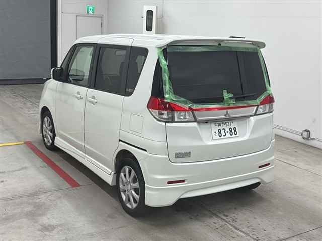 MITSUBISHI DELICA D2 2013