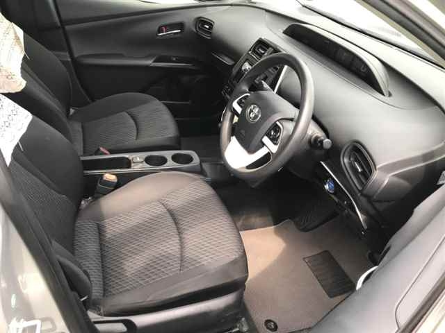 TOYOTA PRIUS 2018