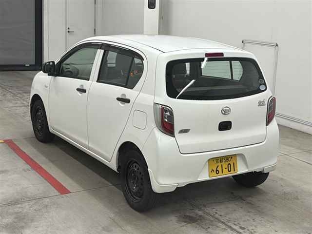 DAIHATSU MIRA E S 2011