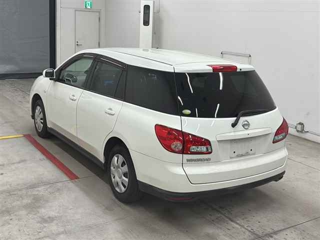 NISSAN WINGROAD 2010