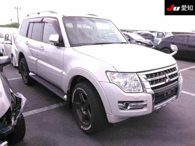 MITSUBISHI PAJERO 2016
