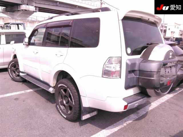 MITSUBISHI PAJERO 2016