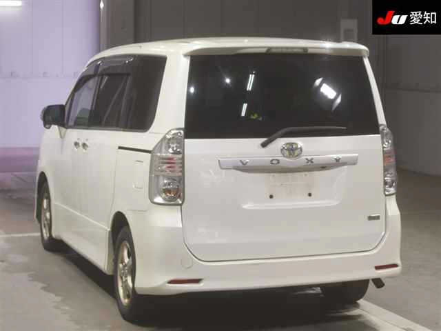 TOYOTA VOXY 2008