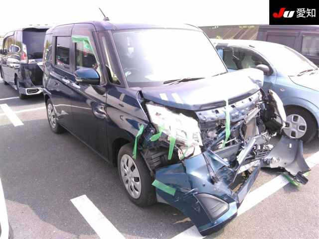 TOYOTA ROOMY 2019