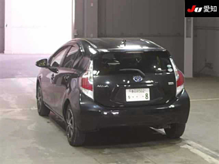 TOYOTA AQUA 2015