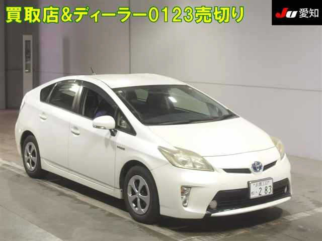 TOYOTA PRIUS 2012