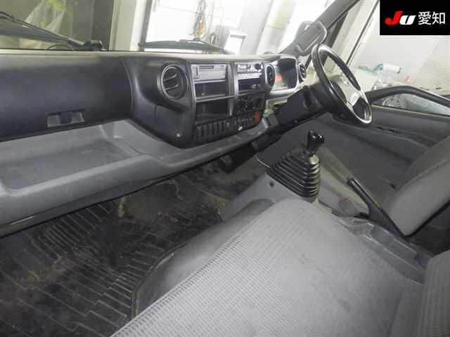 HINO DUTRO 2017