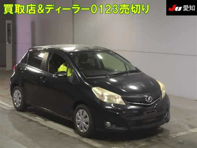 TOYOTA VITZ 2012