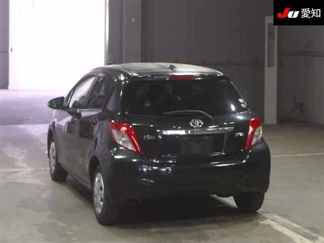 TOYOTA VITZ 2012