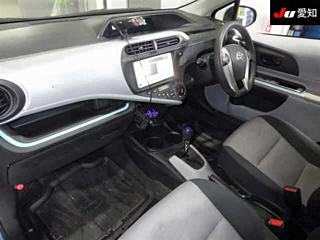 TOYOTA AQUA 2012