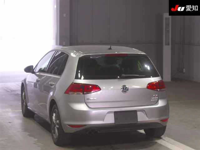 VOLKSWAGEN GOLF 2016