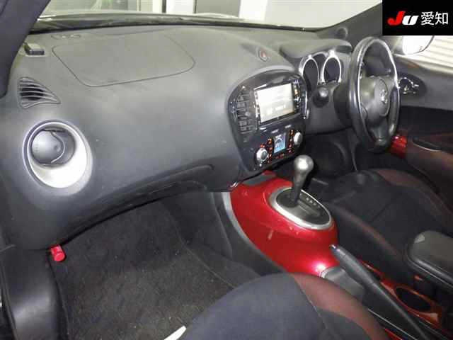 NISSAN JUKE 2011