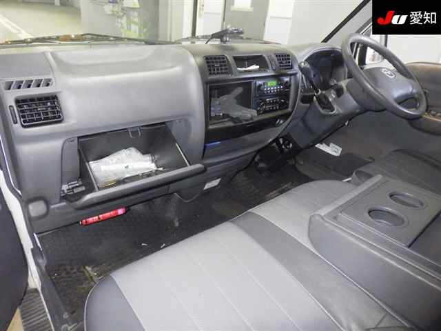 MAZDA BONGO VAN 2008