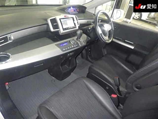 HONDA FREED 2015