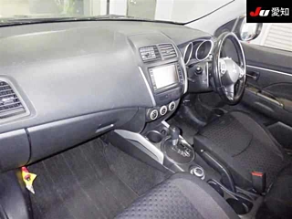 MITSUBISHI RVR 2010