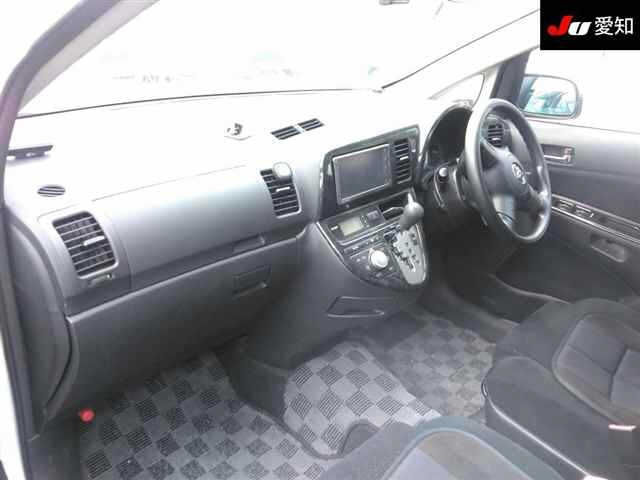 TOYOTA WISH 2008