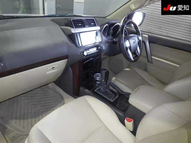 TOYOTA LAND CRUISER PRADO 2013