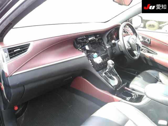 TOYOTA HARRIER 2019