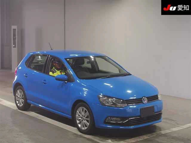 VOLKSWAGEN POLO 2015