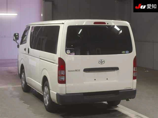 TOYOTA REGIUS ACE VAN 2018