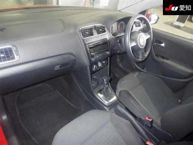 VOLKSWAGEN POLO 2010