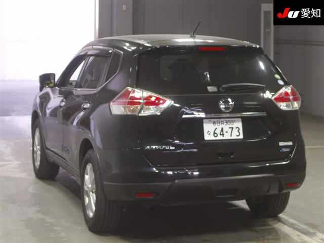 NISSAN X-TRAIL 2015