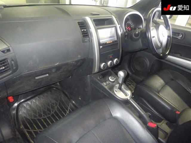 NISSAN X-TRAIL 2012
