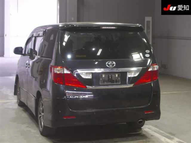 TOYOTA ALPHARD 2011
