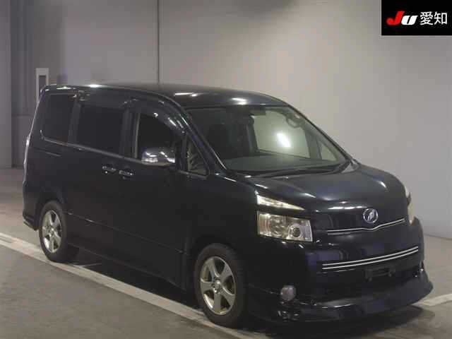 TOYOTA VOXY 2008