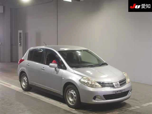 NISSAN TIIDA 2012