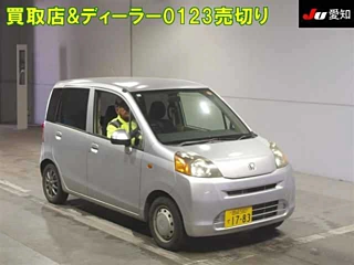 HONDA LIFE 2010