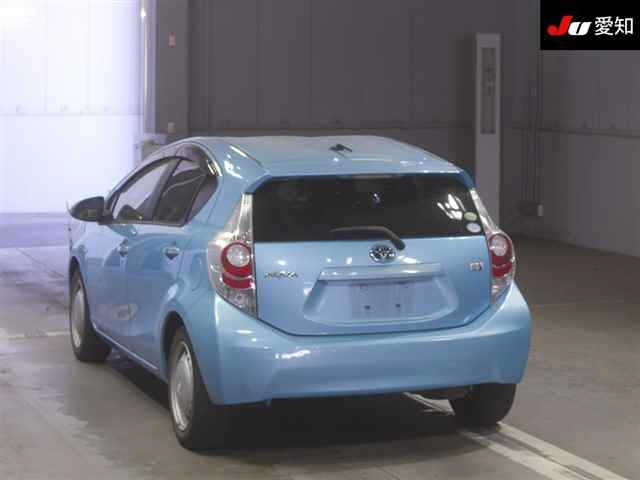 TOYOTA AQUA 2012