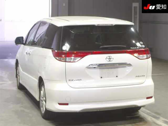 TOYOTA ESTIMA 2010