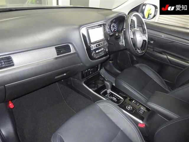 MITSUBISHI OUTLANDER 2019