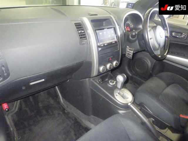 NISSAN X-TRAIL 2012