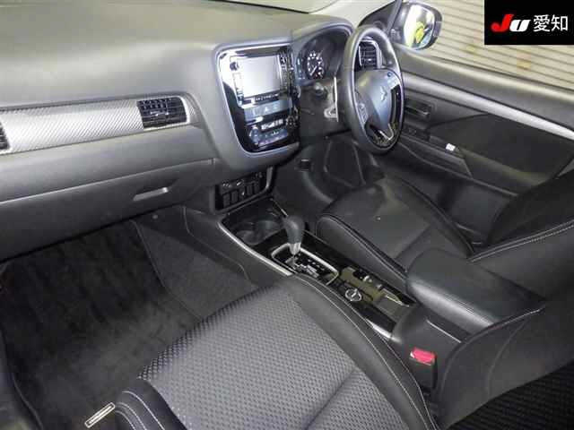 MITSUBISHI OUTLANDER 2017