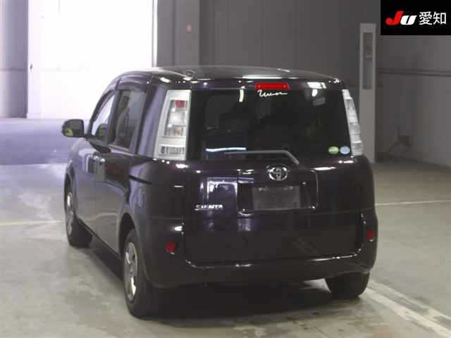 TOYOTA SIENTA 2012