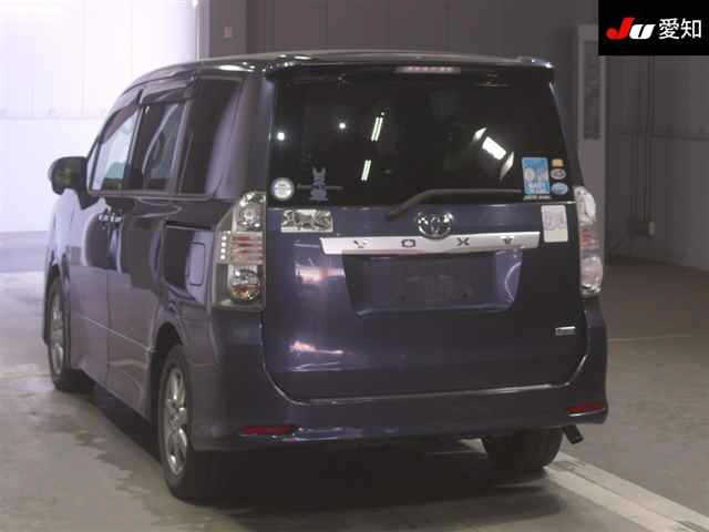 TOYOTA VOXY 2008