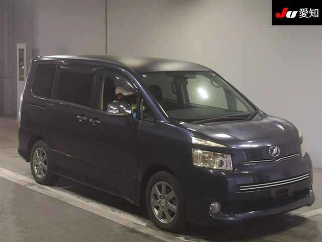 TOYOTA VOXY 2008