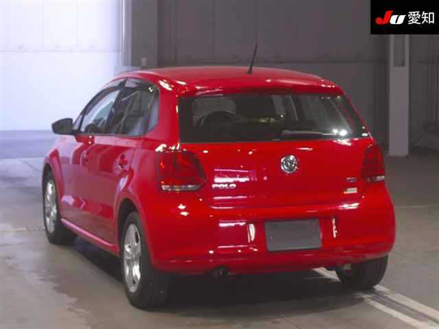 VOLKSWAGEN POLO 2010