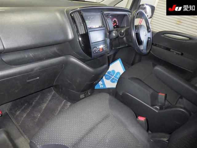 NISSAN SERENA 2008