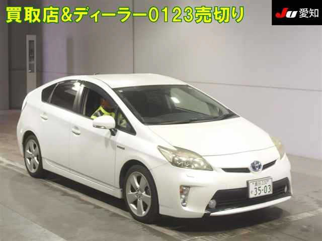 TOYOTA PRIUS 2012