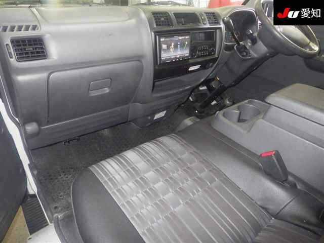 MAZDA BONGO VAN 2017