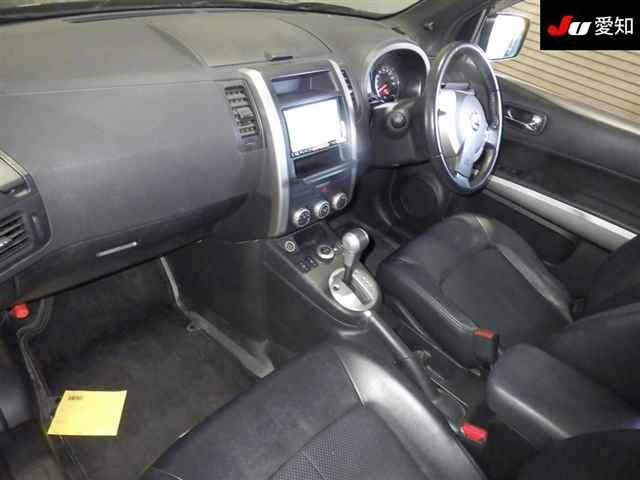 NISSAN X-TRAIL 2012