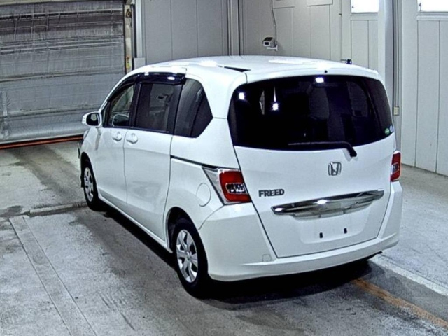 HONDA FREED 2016