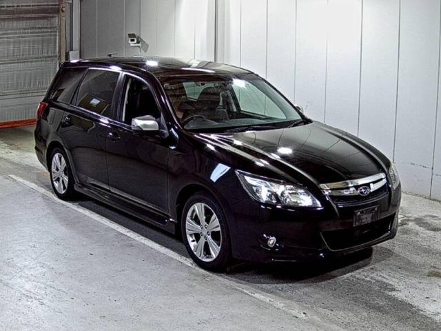 SUBARU EXIGA 2014